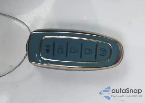 2017 Ford Focus Titanium z USA, uszkodzony, nr VIN 1FADP3N22HL272591